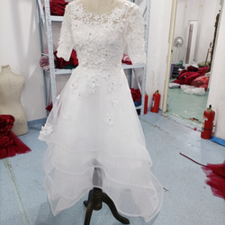 高品質！ ウエディングドレス   ホワイト  ソフトチュール フィッシュテー  憧れのドレス  クラシカル  エレガント 1枚目の画像