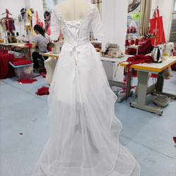 高品質！ ウエディングドレス   ホワイト  ソフトチュール フィッシュテー  憧れのドレス  クラシカル  エレガント 3枚目の画像