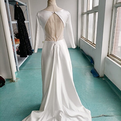 高質量！婚紗白色光面緞面短火車渴望禮服優雅古典 第2張的照片