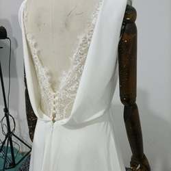 フランス風 ウエディングドレス Vネックドレス 背中見せ 二次会 披露宴 セクシー 憧れのドレス 7枚目の画像