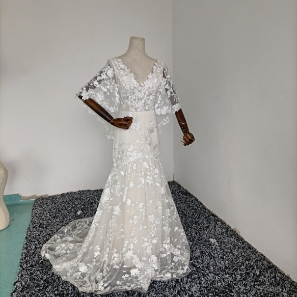 Vネック フリル袖 レースウエディングドレス 二次会 憧れのドレス  