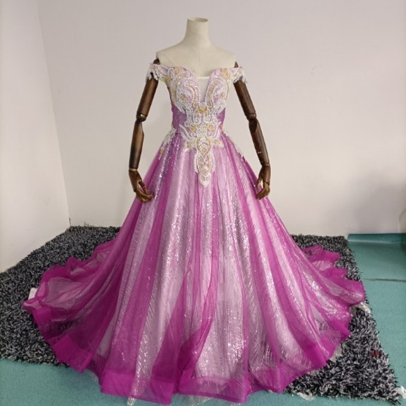 露肩彩色連衣裙紫色公主線金蔥亮片薄紗渴望禮服婚禮/招待會/儀式 第1張的照片