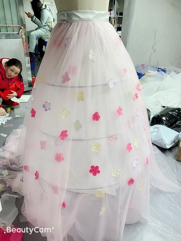 婚紗和彩色連衣裙的罩衫 花瓣罩衫 設計多變 第5張的照片