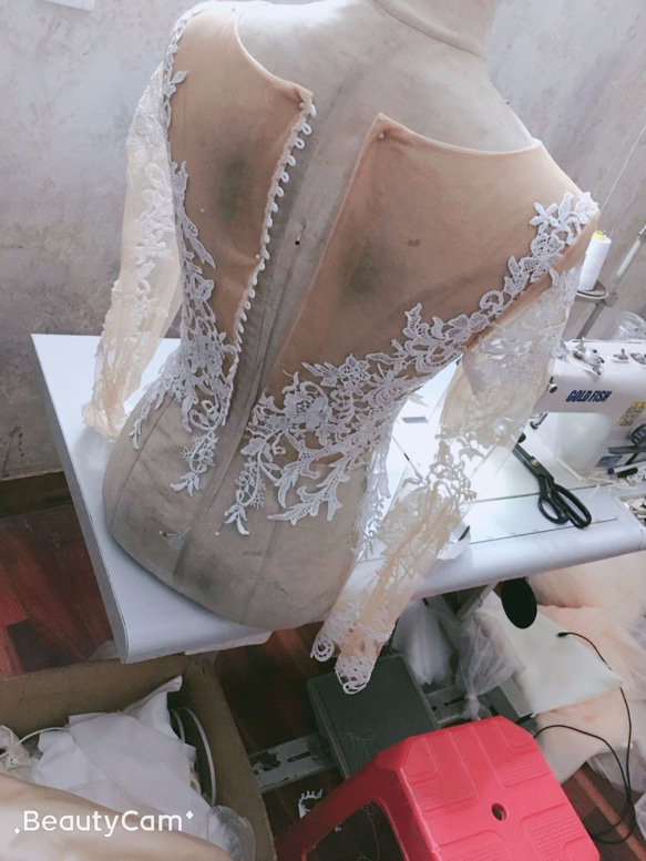 僅適用於婚紗的波麗上衣長袖 3D 蕾絲刺繡包裹鈕扣 第2張的照片