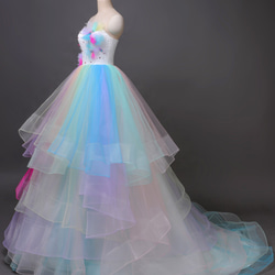 レインボーカラードレス 虹色 ウエディングドレス　お色直し　ボリュームたっぷり　オーダー可能 3枚目の画像