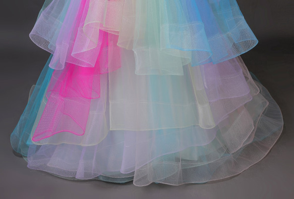 レインボーカラードレス 虹色 ウエディングドレス　お色直し　ボリュームたっぷり　オーダー可能 9枚目の画像