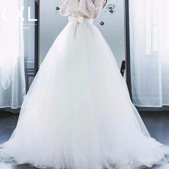 オーバードレス、色変更無料 ウエディングドレス用オーバースカート、お色直し　6層チュール  前スリット 6枚目の画像