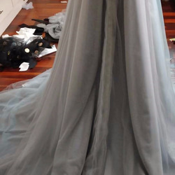 ブルーグレーオーバードレス   チュールスカート  ブライダル    華やかなトレー ン   オーダーメイド可能 3枚目の画像