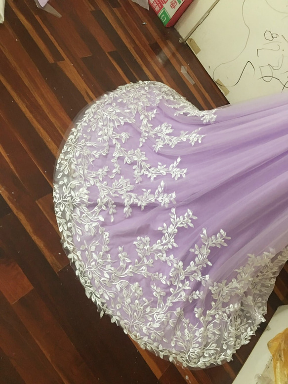 お色直しオーバードレス　ソフトチュールスカート  薄パープル  美しい花レース 豪華なトレーン  丈110-180CM 5枚目の画像