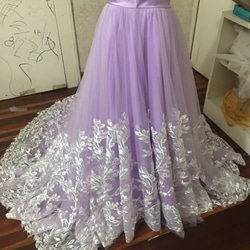 お色直しオーバードレス　ソフトチュールスカート  薄パープル  美しい花レース 豪華なトレーン  丈110-180CM 6枚目の画像