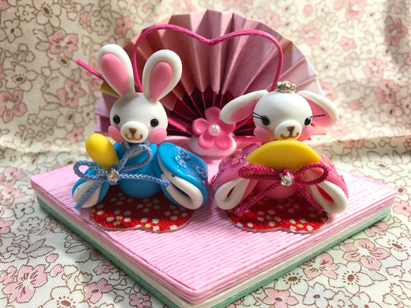 ☆うさぎお雛様 ひし餅台(受注生産) 雛祭り　雛人形　おひな様　樹脂粘土　置物 1枚目の画像