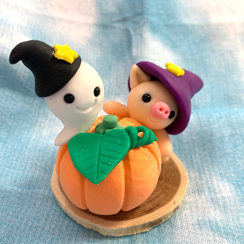 ブタ レジンヘアゴム ハロウィーンの仲間 キーホルダー レジン