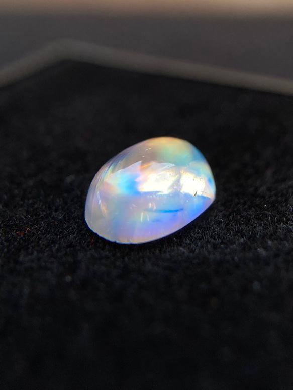 レインボームーンストーン【RAINBOW MOONSTONE】 天然石 Muse jewelry