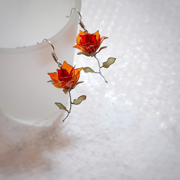 玫瑰物語 玫瑰花耳環 UV水晶花 (橘紅色) 第1張的照片