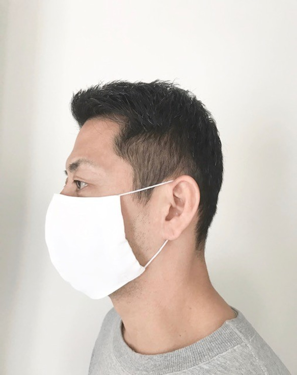 白い立体布マスク/大人用Lサイズ/男性向け 3枚目の画像