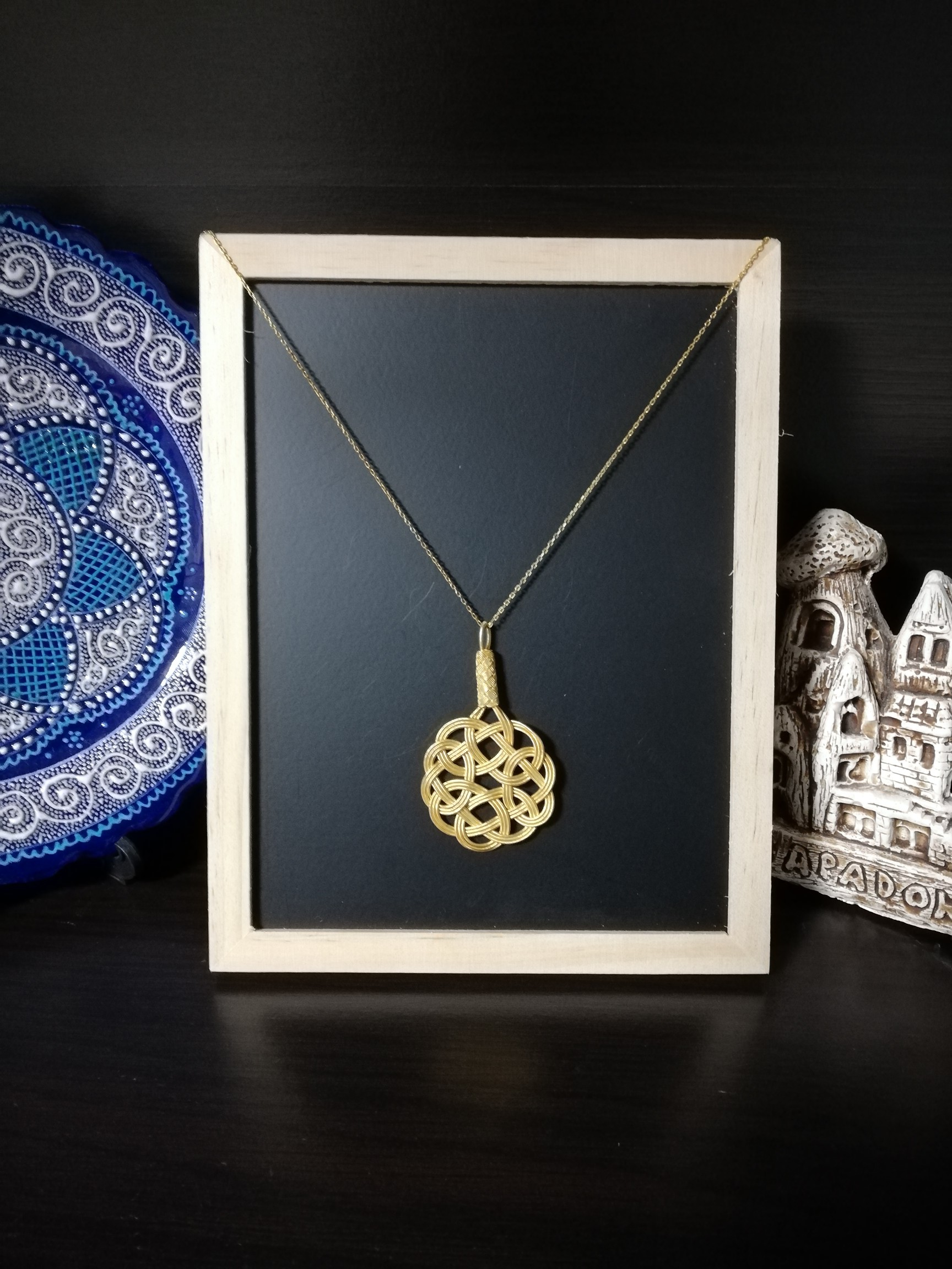 Kazaziye necklece gold