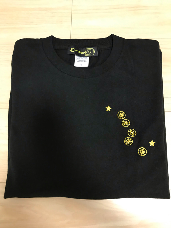 ‼️星 star かわいい 刺繍 ゴールド 金‼️ユニーク シンプル 個性的 アート おしゃれ Tシャツ 半袖 5枚目の画像