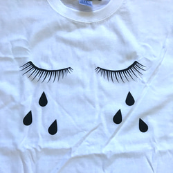 ❤️涙Tシャツ❤️ 『Creema限定』かわいい　おしゃれ　おすすめ　人気　Tシャツ　夏　新発売　オリジナル　半袖 4枚目の画像