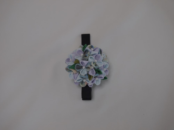 つまみ細工☆紫陽花のヘアクリップ・薄紫 5枚目の画像