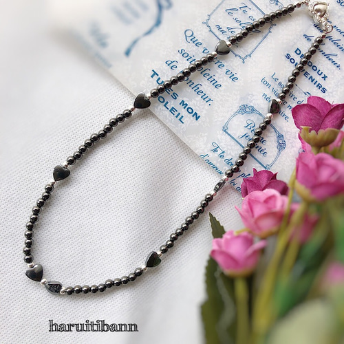 肩凝り改善、血行促進】ヘマタイト磁気入りネックレス ハートが可愛い