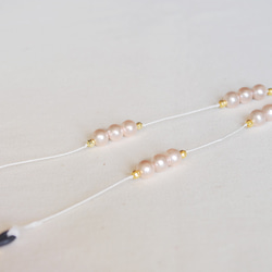 (新色)うすーい桜色のコットンパールのイヤリングみたいなネックレスみたいなグラスコード 2枚目の画像