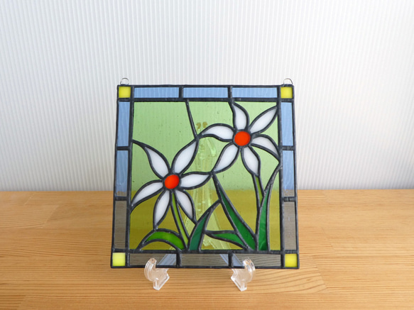 ステンドグラス ミニパネル 野花(白) 15cm 4枚目の画像