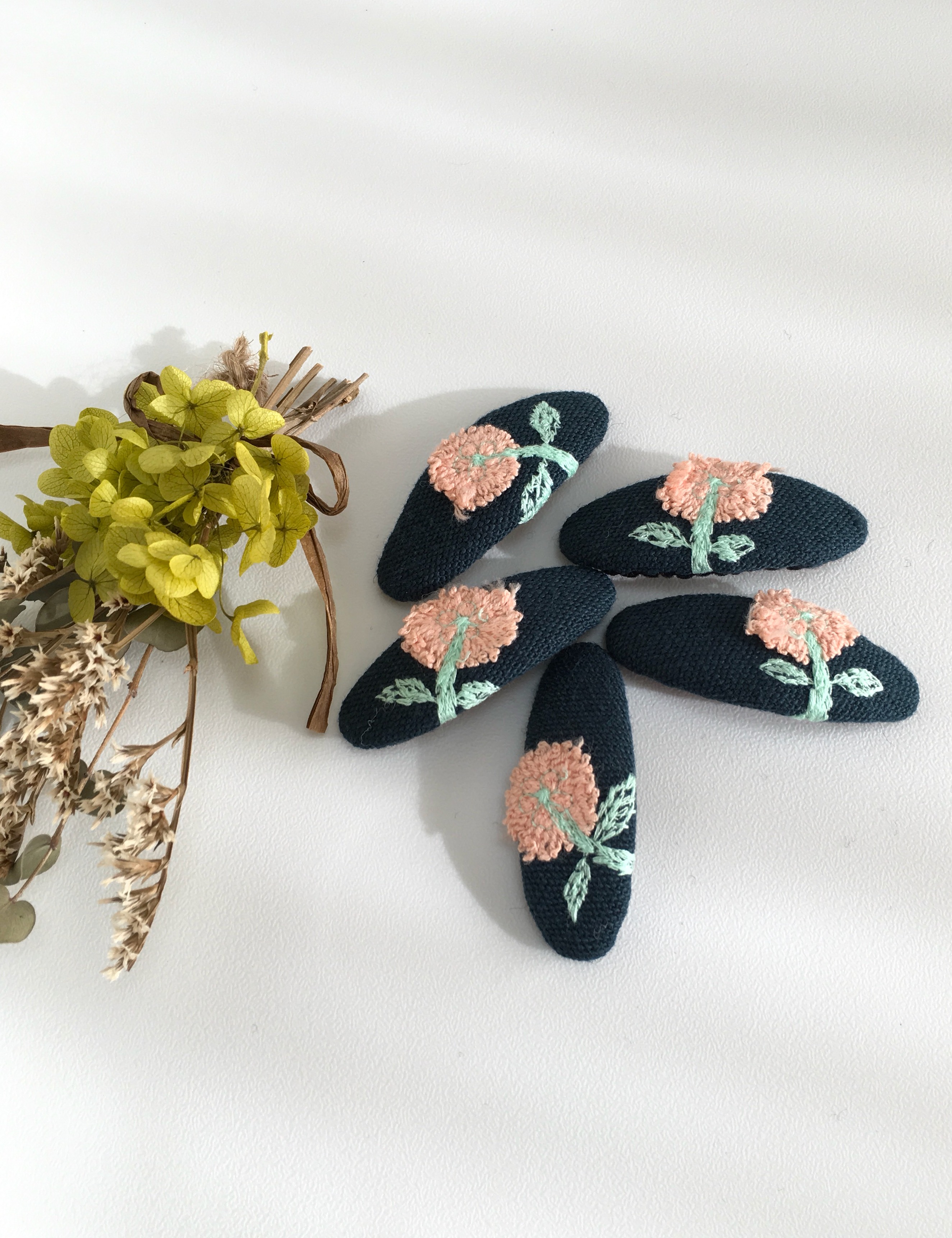✨️専用ミナペルホネン ハンドメイド パッチンどめ ヘアアクセサリー オーダー品 ✨️専用ミナペルホネン ハンドメイド パッチンどめ ヘア