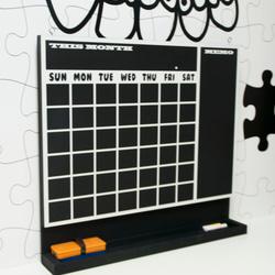 インテリア【黒板カレンダー】［チョーク 黒板消し付き］素材:黒板 木 2枚目の画像