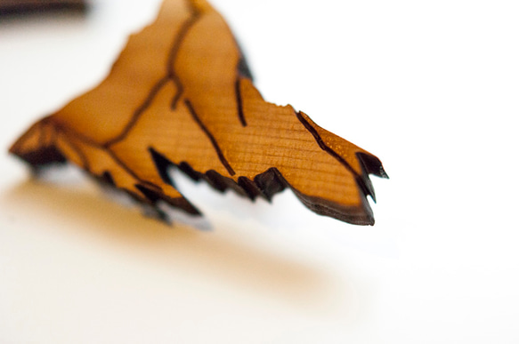 木製ブローチ【Matterhorn 小】 3枚目の画像