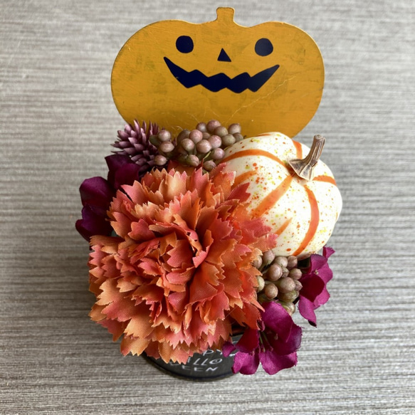 【ハロウィン】ブリキ缶のかぼちゃアレンジ　受注制作 4枚目の画像