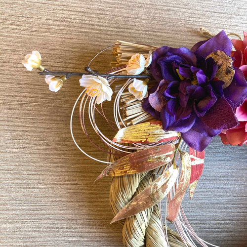 一点物【お正月】豪華 お花いっぱいのしめ縄リース ーダリアBE