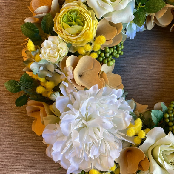 一点物【春リース】お花たっぷりのミモザ色スプリングリース　３８cm 4枚目の画像