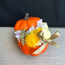 【レディ♡ハロウィン】Orange Pumpkin pot arrangement　受注制作 1枚目の画像