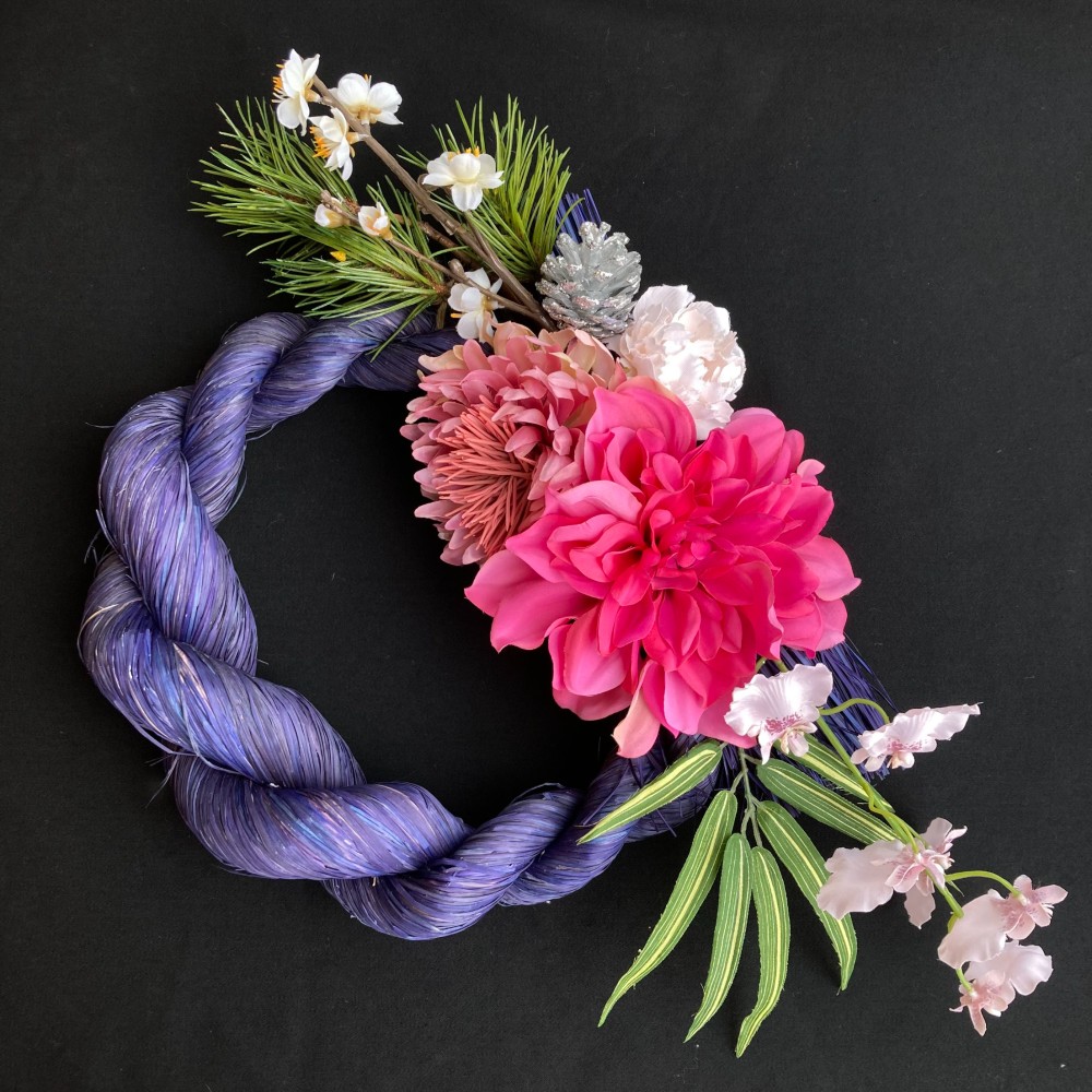 一点物【お正月】豪華 ダリアとピオニーのしめ縄リース　紫