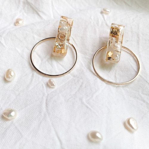 四角レジンピアス.イヤリング ピアス（フープ） Toi et Moi 通販 
