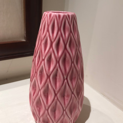 陶瓷 粉紅釉刻紋 花器 花瓶擺件 工藝品 辦公桌 茶席 第4張的照片