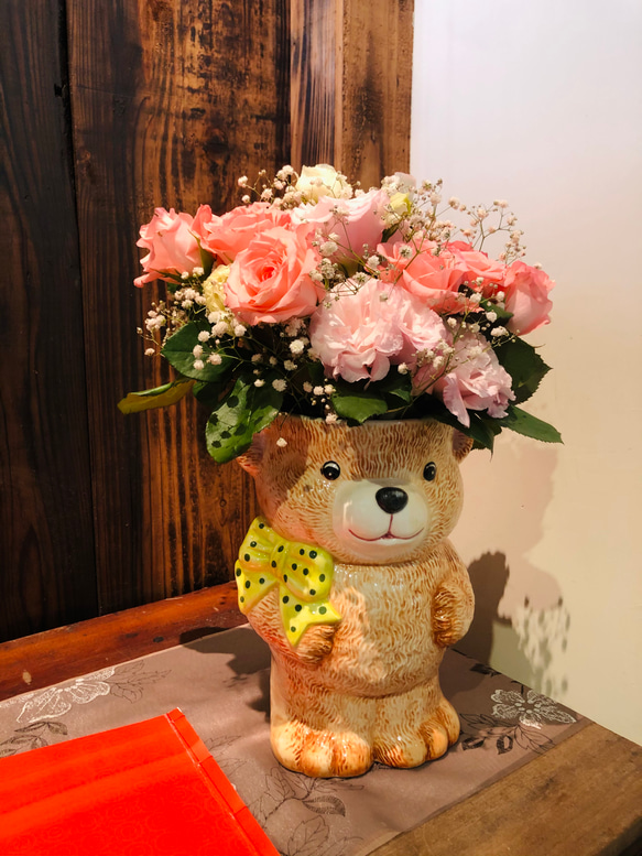 台灣製造 小熊可愛卡通手繪陶瓷花器 花瓶擺件 辦公桌 茶席 第7張的照片