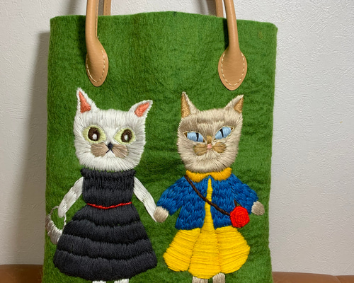 お出かけねこさん 羊毛フェルト生地のバッグ トートバッグ はな
