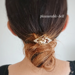 《ヘアアクセサリー》当店人気＊チェコガラスパール×アクリルビーズ(ゴールド)ポニーフックNO.3 1枚目の画像