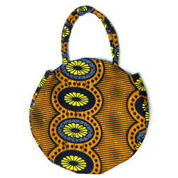一点物⭐️さし色アイテム✨人気のアフリカ布（カンガ）を使用‼️大容量＆超軽量❗️「オレンジと黄色の３wayバッグ」 1枚目の画像