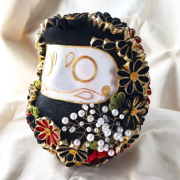 お正月ハンドメイド2022 つまみ花ダルマ 送料無料 黒金 縁起物 結婚式