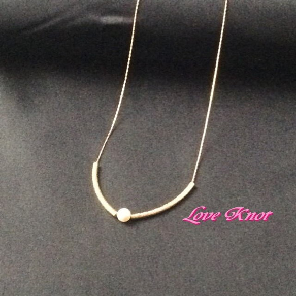 [Love Knot]パイプとスワロガラスパールのネックレス 2枚目の画像