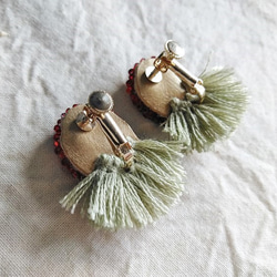 dandelion yellow × sprout green  × light khaki tassel＊earrin 3枚目の画像