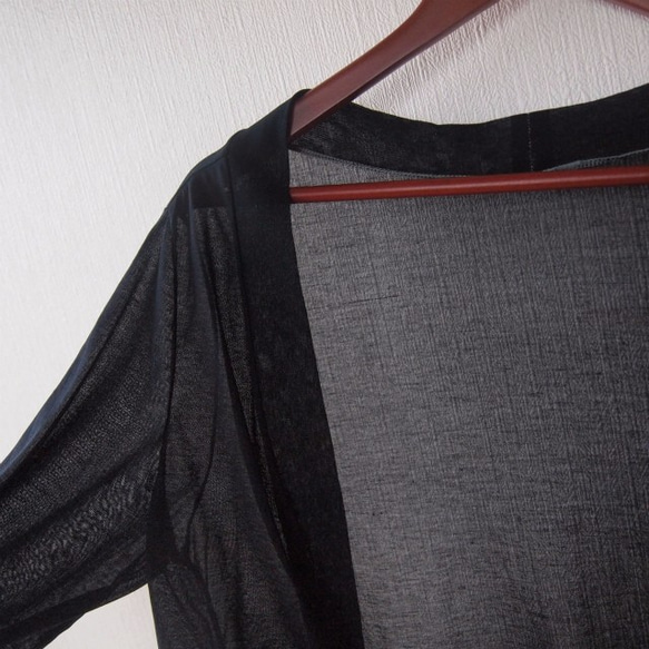 為&lt;尺碼&gt;黑色雪紡染色傳統開衫工匠出自一人之手染1 第2張的照片