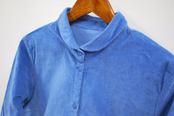 ~染(sen)~ 帽子絞り抜染 ストレッチコーデュロイシャツ ラウンドカラー ブルー 3枚目の画像