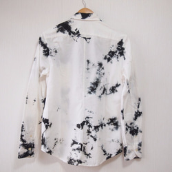 <Mサイズ> “Ichigo-no-kai”黑色Mura染色襯衫&lt;赤塔棉織物和名古屋黑冠染色&gt; 第4張的照片