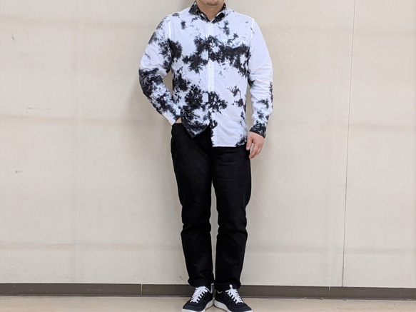 僅庫存 M “Ichigo Ichikai”黑色不勻染色襯衫 &lt;知多棉織物 x 名古屋黑色波峰染色&gt; 第7張的照片