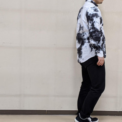 僅庫存 M “Ichigo Ichikai”黑色不勻染色襯衫 &lt;知多棉織物 x 名古屋黑色波峰染色&gt; 第9張的照片