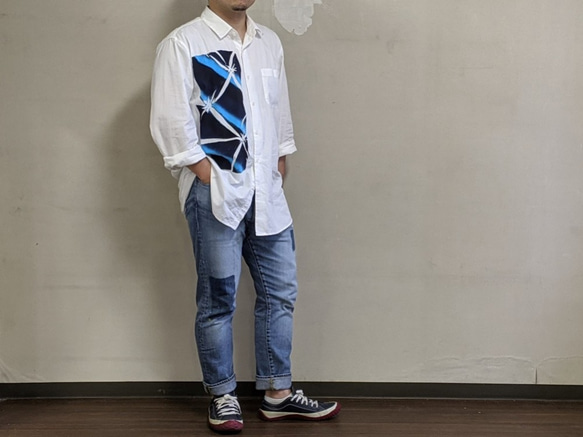 &lt;Tsumugi Labo&gt;只有L大小有鬆Shibori x圖形超大的襯衫存檔出售50％OFF 第6張的照片