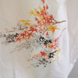 <ツムギラボ>名古屋黒紋付染　型染め 紅葉 オーバーサイズシャツ アーカイヴ販売50%OFF 4枚目の画像